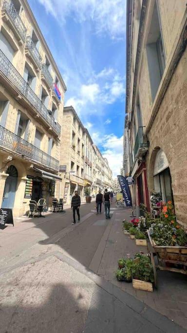 Appartement Le Sepulcre - Quartier Historique - 600M De La Place De La Comedie - Climatisation à Montpellier Extérieur photo